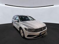 Gebraucht VW Passat Basis 150 PS (110 kW) 2022 Silber Kombi
