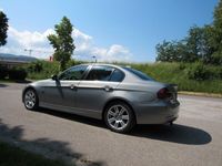 gebraucht BMW 325 i Lim.*Navi*Automatik*PDC*SHD*SHZ*Leder*