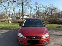 Gebraucht Ford Focus 101 PS (74 kW) 2006 Orange Kleinwagen