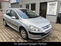 Gebraucht Peugeot 307 Tendance 109 PS (80 kW) 2002 Silber Limousine