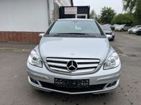 Gebraucht Mercedes B200 136 PS (100 kW) 2008 Silber Van / Kleinbus