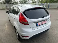 Gebraucht Ford Fiesta Titanium 82 PS (60 kW) 2011 Weiß Limousine