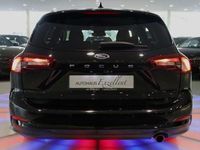 Gebraucht Ford Focus Cool & Connect 120 PS (88 kW) 2022 Schwarz Kombi