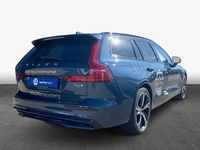 Gebraucht Volvo V60 Plus 253 PS (186 kW) 2024 Denim blaumetallic Kombi