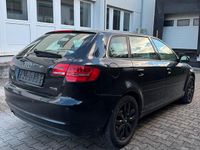 Gebraucht Audi A3 Ambiente 105 PS (77 kW) 2011 Schwarz Kleinwagen