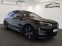 Gebraucht BMW iX 239 kW (326 PS) 2022 Sophistograu brillanteffekt SUV