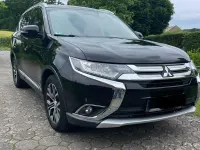 Gebraucht Mitsubishi Outlander Plus 150 PS (110 kW) 2015 Schwarz SUV