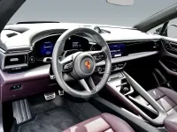 Gebraucht Porsche Macan 4 Electric 419 kW (571 PS) 2026 Schwarz SUV