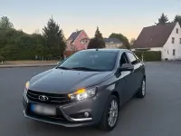 Second-hand Lada Vesta 106 CP (77 kW) 2017 Andere farben Berlinǎ