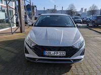 Gebraucht Hyundai i20 101 PS (74 kW) 2025 Grau Kleinwagen