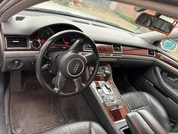 Usata Audi A8 Design 220 CV (161 kW) 2004 Argento Berlina