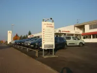 Gebraucht Citroën C4 Shine 131 PS (96 kW) 2023 Blau SUV