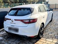 Gebraucht Renault Mégane IV Play 101 PS (74 kW) 2017 Weiß Limousine