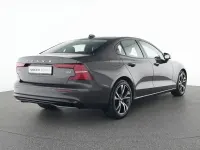 Gebraucht Volvo S60 Plus 197 PS (144 kW) 2023 Grau Limousine