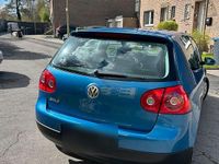 Gebraucht VW Golf V 2004 Blau Kleinwagen