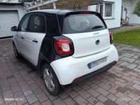 Gebraucht Smart ForFour 71 PS (52 kW) 2015 Weiß Kleinwagen