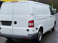 Gebraucht VW T5 140 PS (102 kW) 2012 Weiß Van