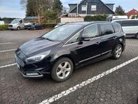 Gebraucht Ford S-MAX Vignale 179 PS (131 kW) 2016 Schwarz Van / Kleinbus