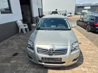 Gebraucht Toyota Avensis Sol 177 PS (130 kW) 2007 Gold Limousine