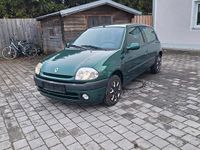 Gebraucht Renault Clio II 58 PS (42 kW) 2001 Grün Kleinwagen