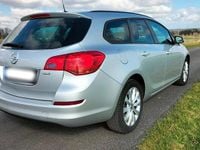 Gebraucht Opel Astra 110 PS (80 kW) 2012 Silber Kombi