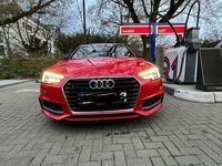 Gebraucht Audi A4 Ambiente 190 PS (139 kW) 2015 Rot Limousine