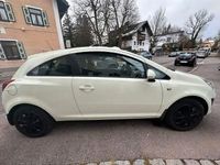Gebraucht Opel Corsa Edition 101 PS (74 kW) 2013 Beige Kleinwagen