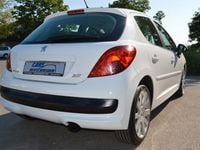 Gebraucht Peugeot 207 Platinum 150 PS (110 kW) 2007 Weiß Kleinwagen