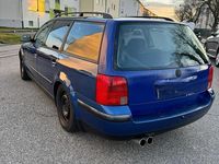 Gebraucht VW Passat 125 PS (91 kW) 1999 Blau Kombi