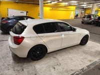 Gebraucht BMW 118 Sport Line 170 PS (125 kW) 2012 Weiß Kleinwagen