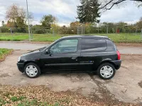 Gebraucht Renault Clio II 58 PS (42 kW) 2000 Schwarz Kleinwagen