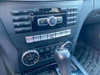 Gebraucht Mercedes C200 136 PS (100 kW) 2014 Silber Limousine