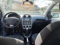 Używany Ford Fiesta 70 KM (51 kW) 2007 Niebieski Hatchback