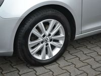Gebraucht VW Golf VI Style 105 PS (77 kW) 2011 Silber metallic Kleinwagen