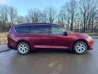 Gebraucht Chrysler Pacifica 292 PS (214 kW) 2018 Rot Van / Kleinbus