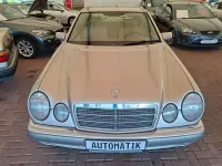 Brugt Mercedes E230 150 HK (110 kW) 1995 Beige Sedan