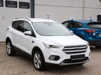 Gebraucht Ford Kuga Titanium 179 PS (131 kW) 2018 Weiß SUV