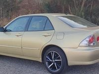 Gebraucht Lexus IS200 Luxury Line 155 PS (114 kW) 2002 Gold Limousine