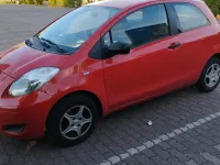 Gebraucht Toyota Yaris 69 PS (50 kW) 2010 Rot Kleinwagen