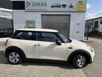 Gebraucht Mini ONE 75 PS (55 kW) 2015 Pepper white Kleinwagen