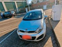 Usata Kia Rio 109 CV (80 kW) 2014 Argento Utilitaria