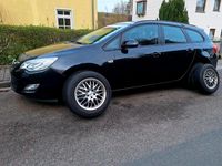 Gebraucht Opel Astra 140 PS (102 kW) 2012 Schwarz Kombi
