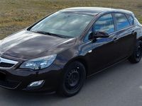 Gebraucht Opel Astra 110 PS (80 kW) 2012 Braun Limousine