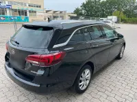Gebraucht Opel Astra 125 PS (91 kW) 2018 Schwarz Kombi