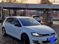 Gebraucht VW Golf VII Edition 150 PS (110 kW) 2015 Weiß Limousine