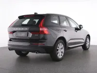 Gebraucht Volvo XC60 Momentum 190 PS (139 kW) 2019 Schwarz onyx black / metallic SUV