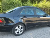 Gebraucht Mercedes C180 142 PS (104 kW) 2005 Schwarz Limousine