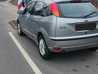Usata Ford Focus 101 CV (74 kW) 2003 Argento Berlina