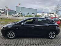 Gebraucht Opel Astra 105 PS (77 kW) 2020 Schwarz Limousine