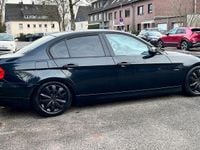 Gebraucht BMW 318 130 PS (95 kW) 2007 Schwarz Limousine
